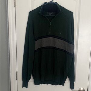 Nautica Large Dark Green, Gray, and Black Men’s Sweater